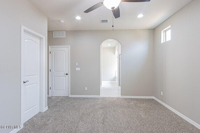 Building Photo - 803 Danby Ct