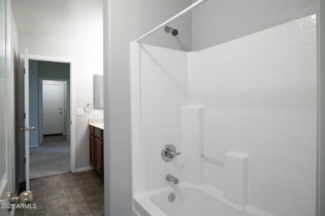 Building Photo - 3717 W Santa Cruz Ave