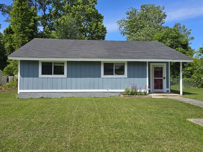 Building Photo - 504 Dennis Rd