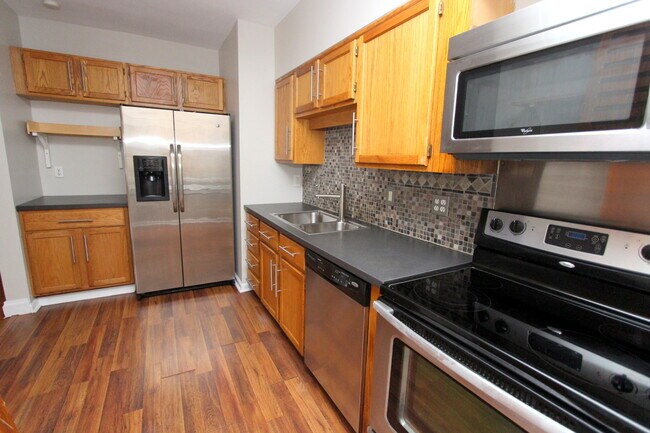 Primary Photo - 6554 Darlington Rd