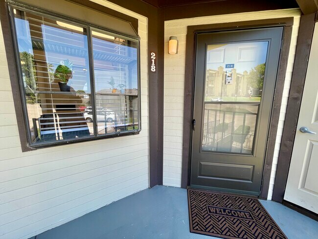 Building Photo - 218 Henry Chandler Dr