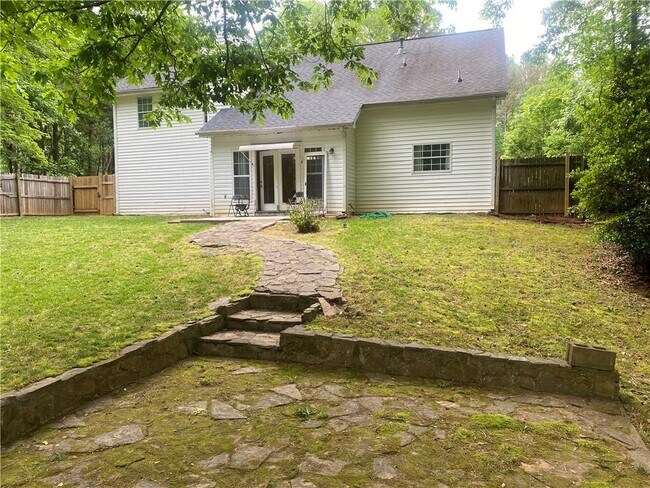 Building Photo - 114 Spring Creek Ct