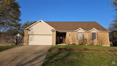 Building Photo - 4915 Oldfield Dr