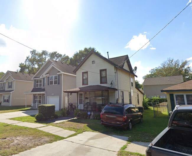 Building Photo - Single Family Home