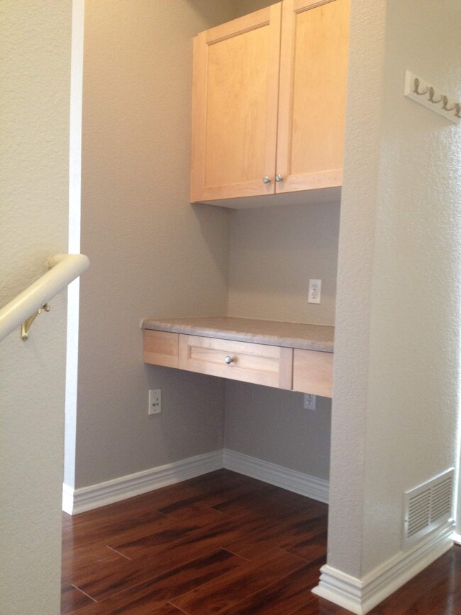 desk nook - 6440 Silver Mesa Dr