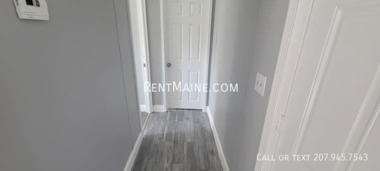 Building Photo - 98 Park Dr