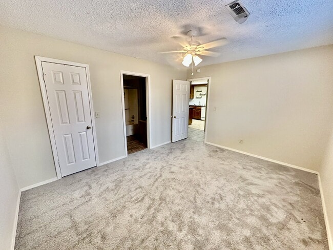 Building Photo - 3507 W Beechwood Dr