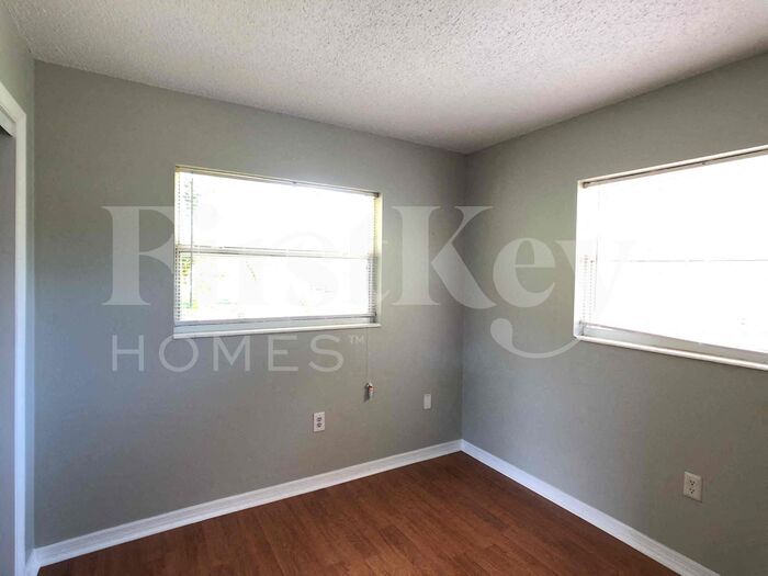 Building Photo - 4108 36th St W