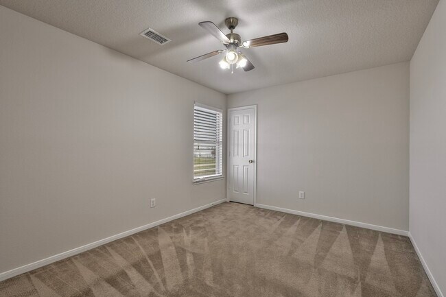 Building Photo - 2107 Auburn Vale St