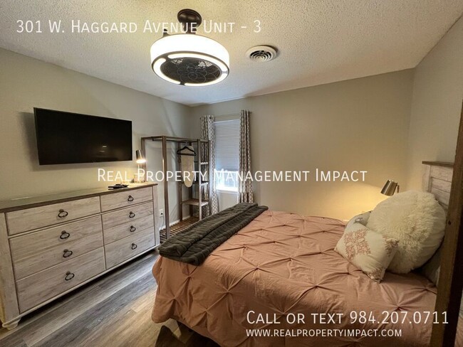 Building Photo - 1- Bedroom, 1- Bath Fully Furnished Suite ...