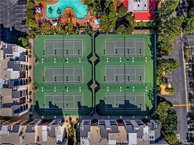 Building Photo - 1 Bedroom Resort Style Living at THE MET! ...