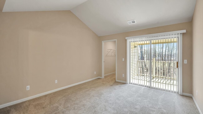 Building Photo - 5682 Stoney Pl S