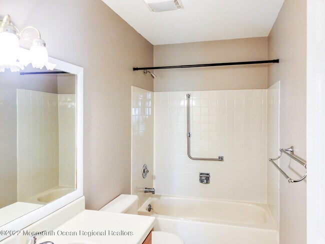 Building Photo - 2D Aaron Burr Ct