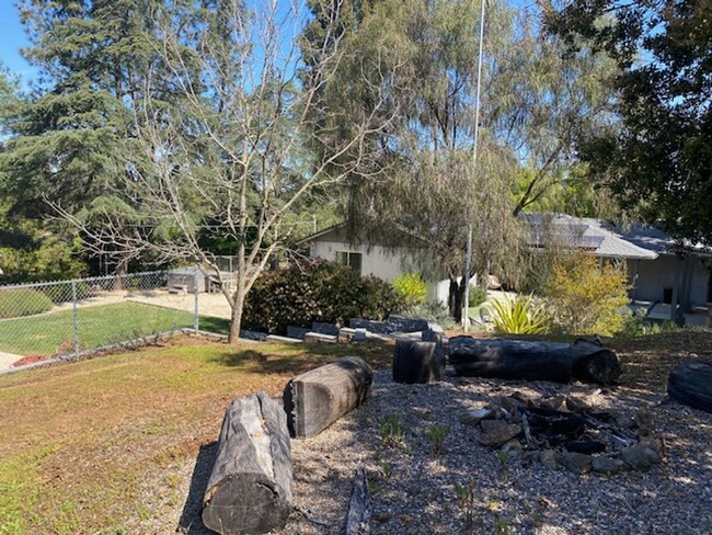 Building Photo - Gorgeous Poway Ranch Home