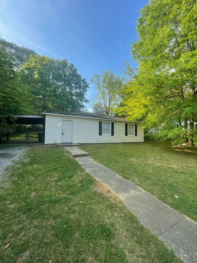 Building Photo - 3510 Dundale Rd