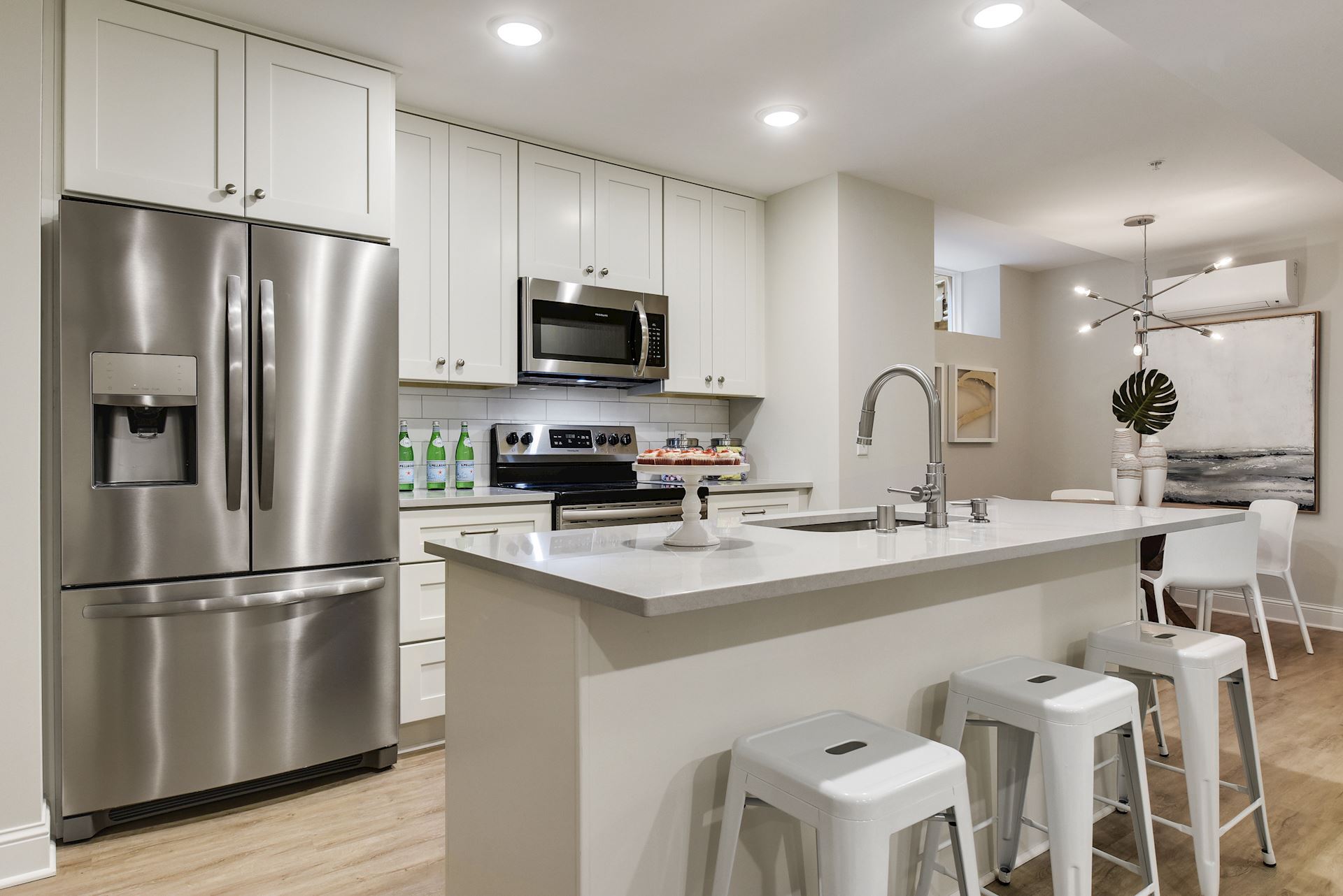 Building Photo - 3546 Emerson Ave S #5