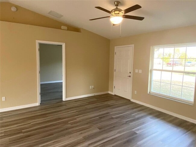 Building Photo - 1836 NW 21st Ct