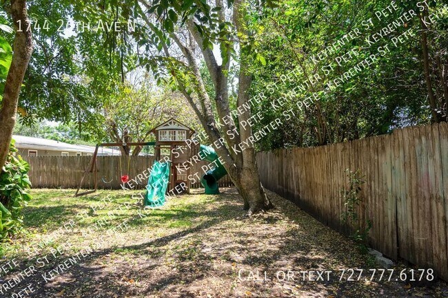 Building Photo - 1744 26th Ave N