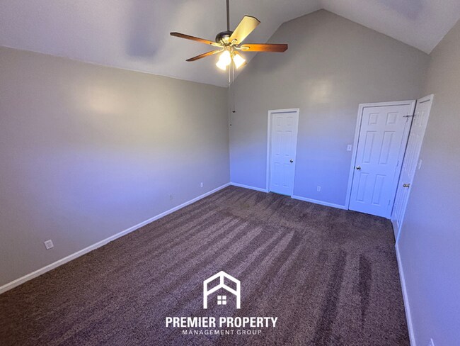 Building Photo - 416 Chadwick Cir