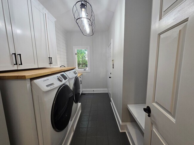 Building Photo - 102 Eyemouth Ct
