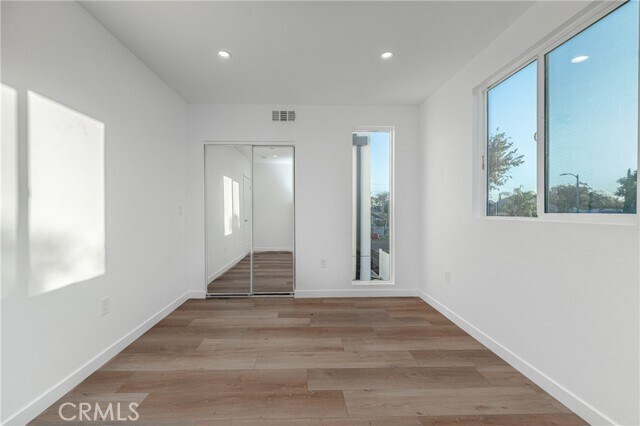 Building Photo - 1514 E 22nd St