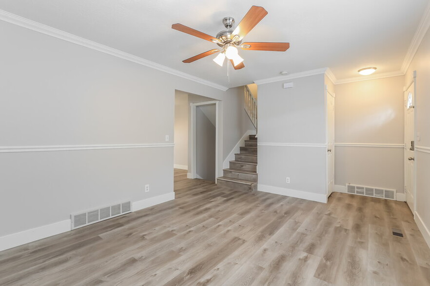 Building Photo - 5166 Cobble Cir