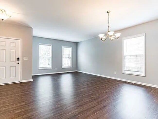 Building Photo - Stunning 4BD, 2.5BA Raleigh Home in the Prestigious Eagle Ridge Golf Community with Premier Ameni...