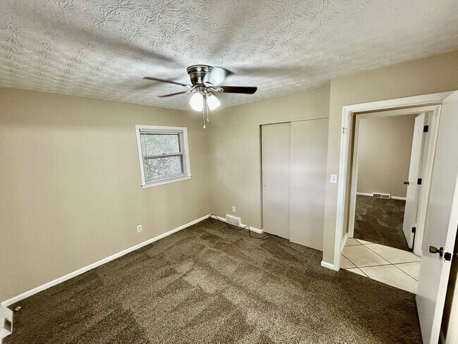 Building Photo - Newly Remodeled 4-Bedroom, 3-Bath with Fin...