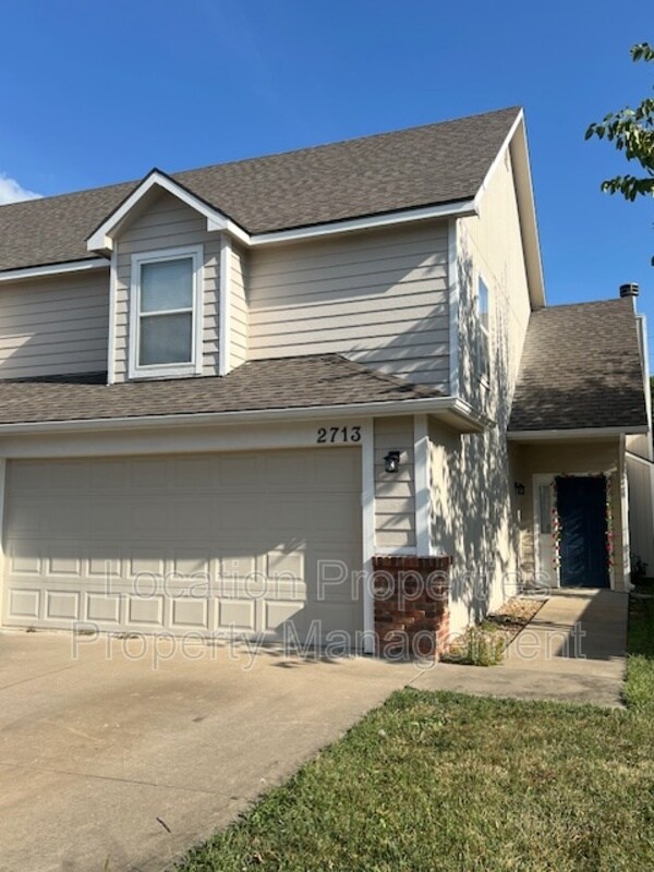 Primary Photo - 2713 Grand Cir