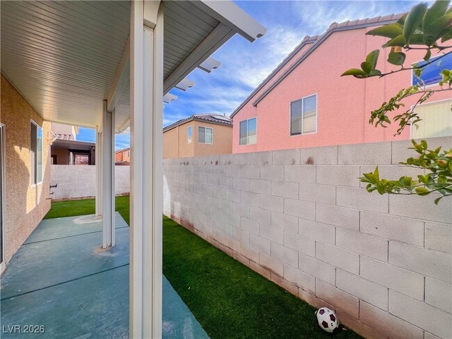 Building Photo - 10955 Sardinia Sands Dr