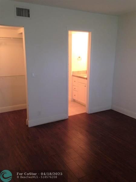 Building Photo - 21902 Lake Forest Cir
