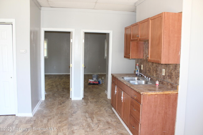 Building Photo - 139 South St