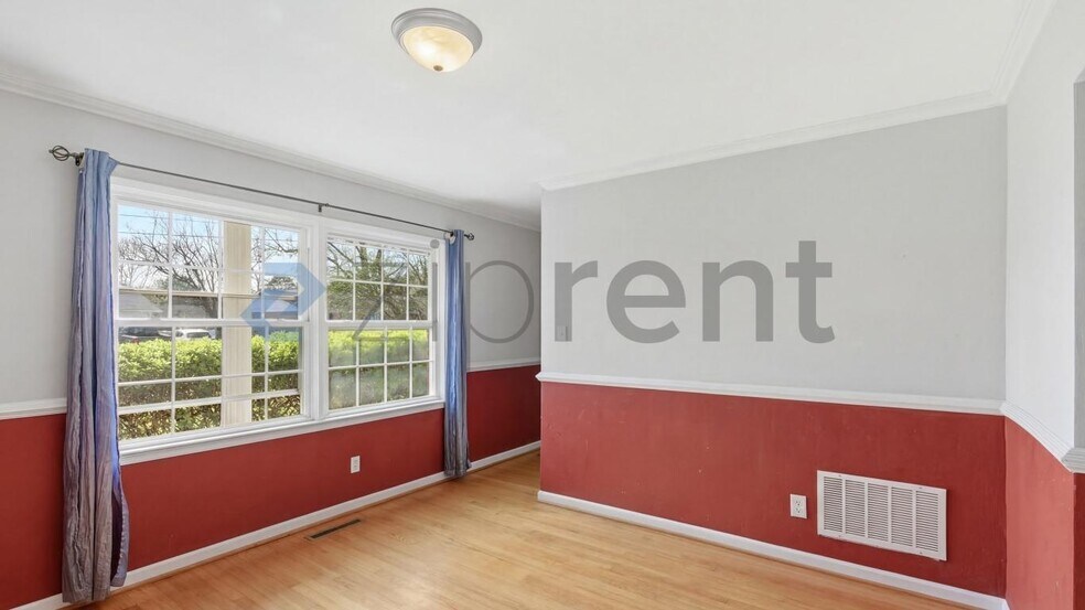 Building Photo - 324 Busher Rd