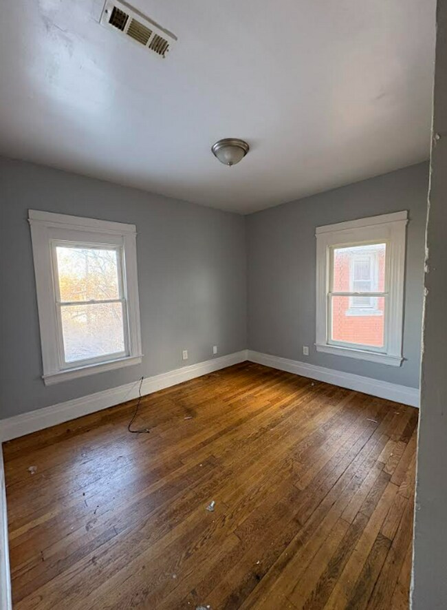 Building Photo - 81 Woodland St