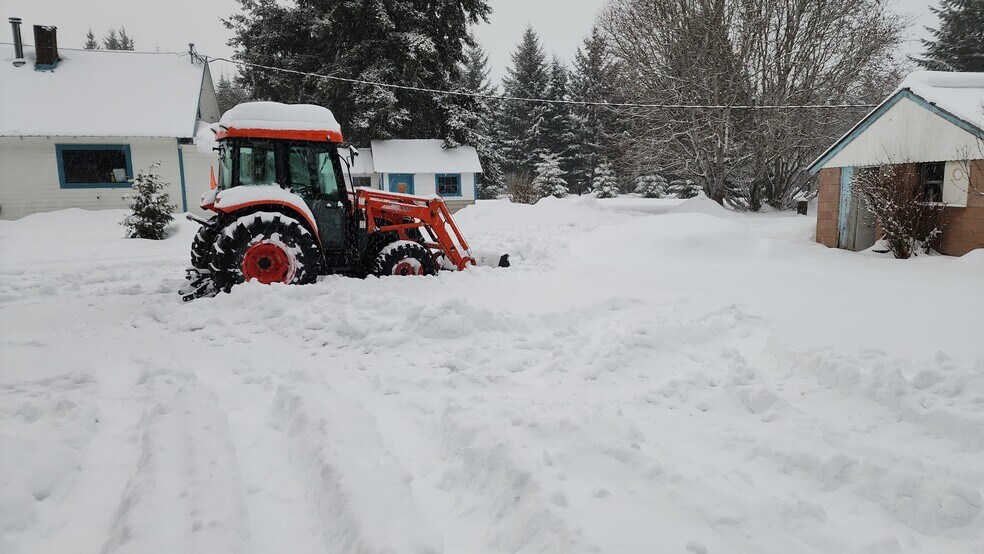 Building Photo - 2201 Hundley Rd