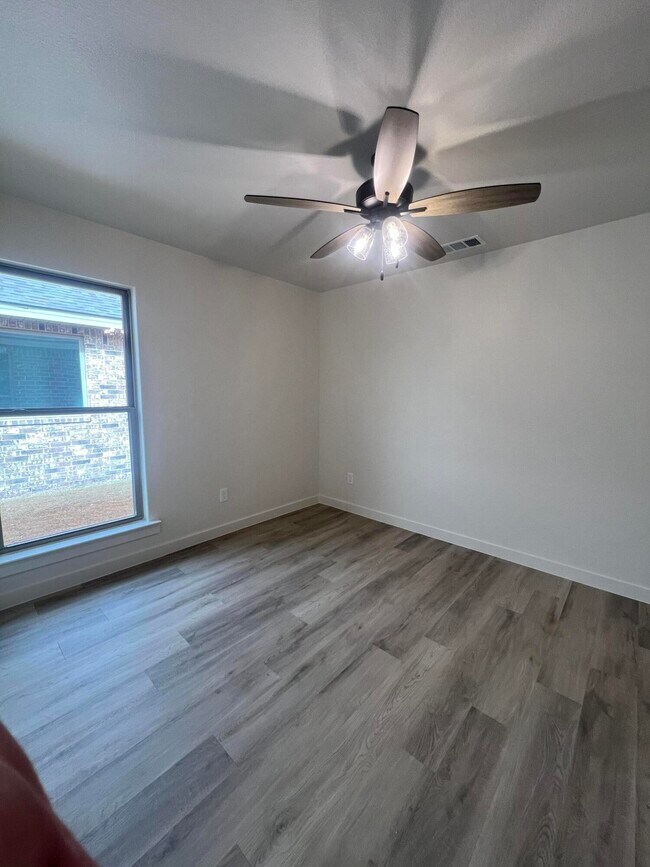 Building Photo - 13815 Gary Ave