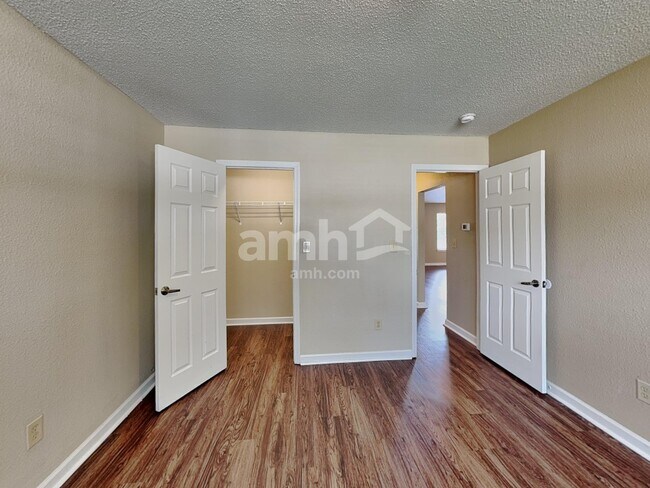 Building Photo - 8316 Crosser Dr