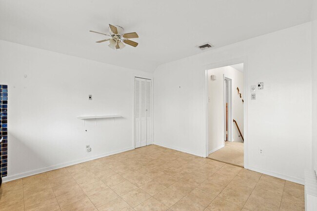 Building Photo - 97 Riverview Ave