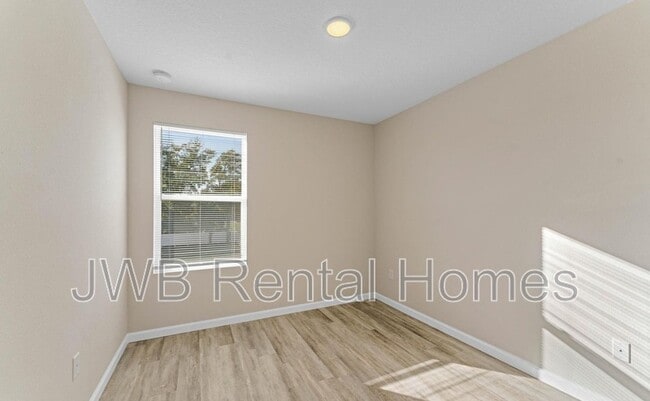 Building Photo - 6059 Carolines Ct