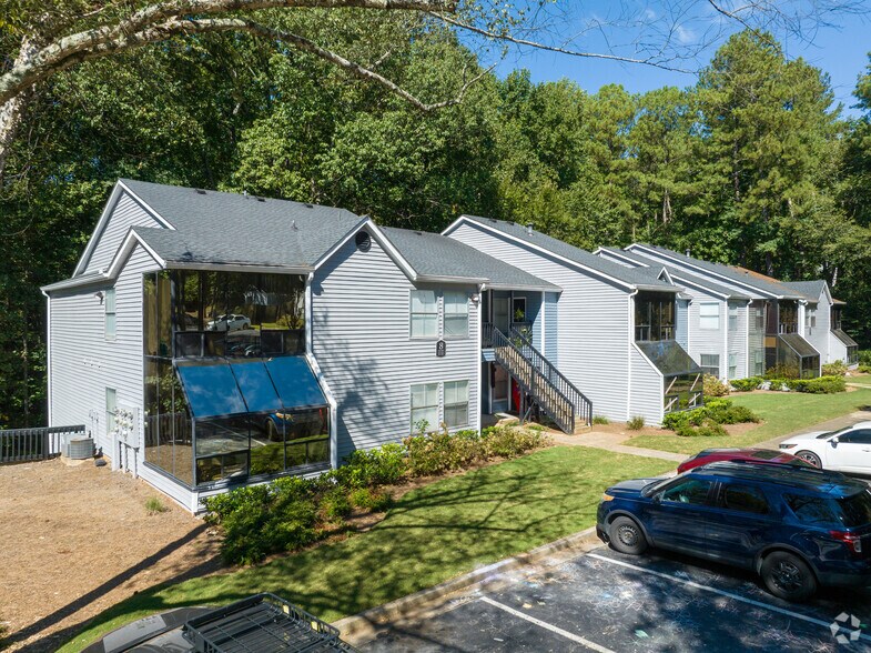 Building Photo - Enclave Residences LLC
