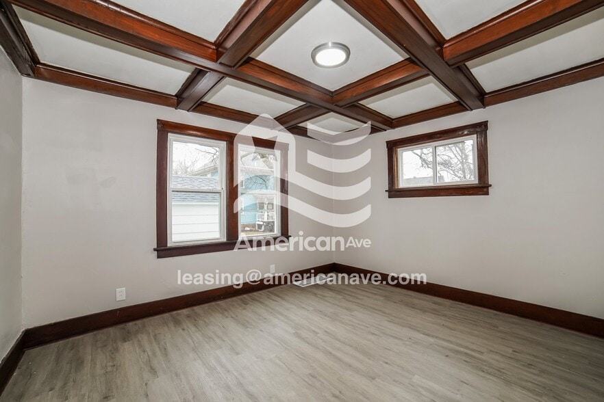 Building Photo - 211 W Richmond Ave