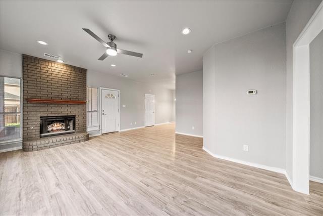 Building Photo - 344 Raintree Dr