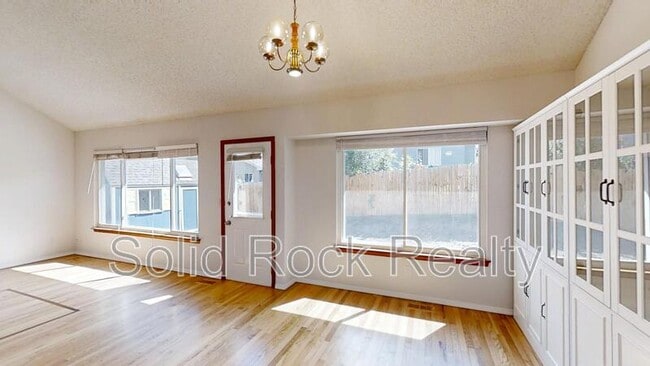 Building Photo - 3483 Mountainside Dr