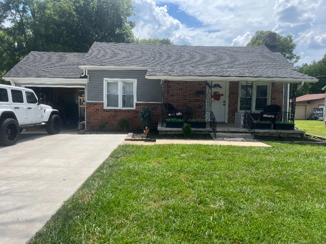 Building Photo - 1213 E 14th Ave