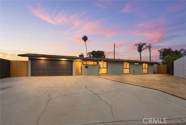 Building Photo - 1261 E Ada Ave