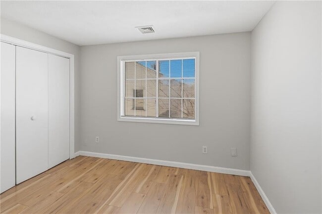 Building Photo - 18 Joseph St