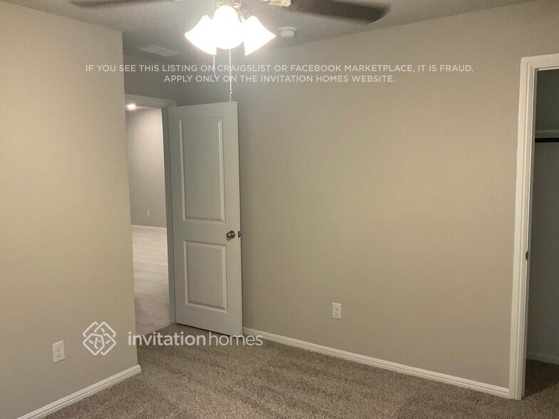 Building Photo - 422 Lubbock Dr