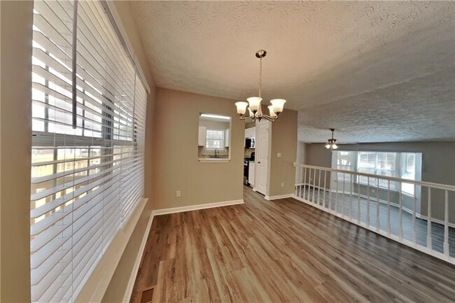 Building Photo - 20 Bridge Trail