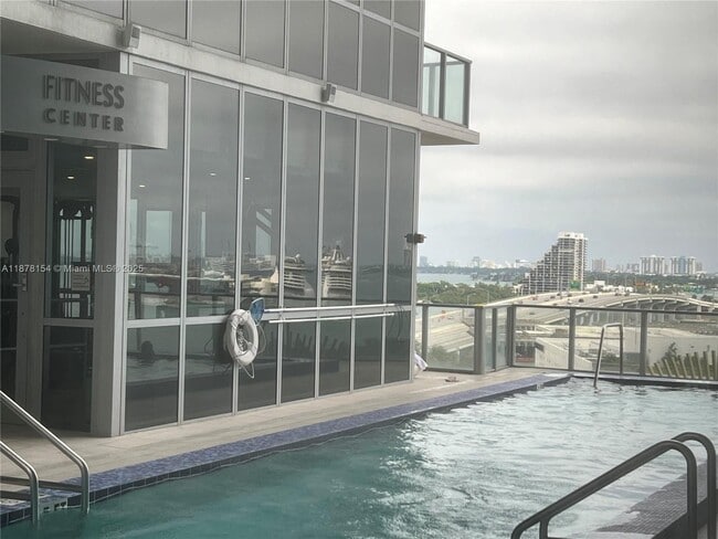 Building Photo - 1100 Biscayne Blvd