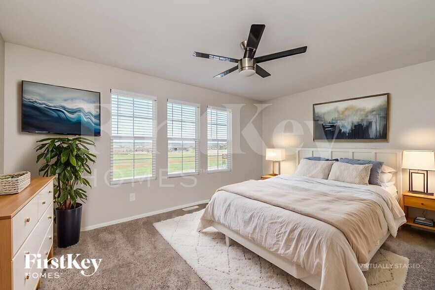 Building Photo - 6255 Sorpresa Ln